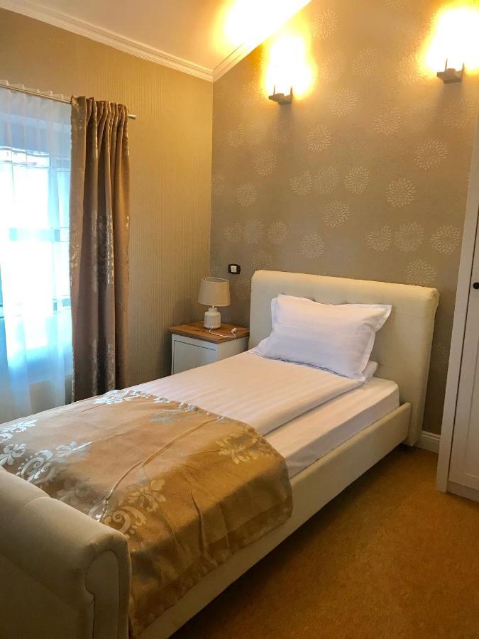 Vila 18 Hotel Boutique بوخارست المظهر الخارجي الصورة