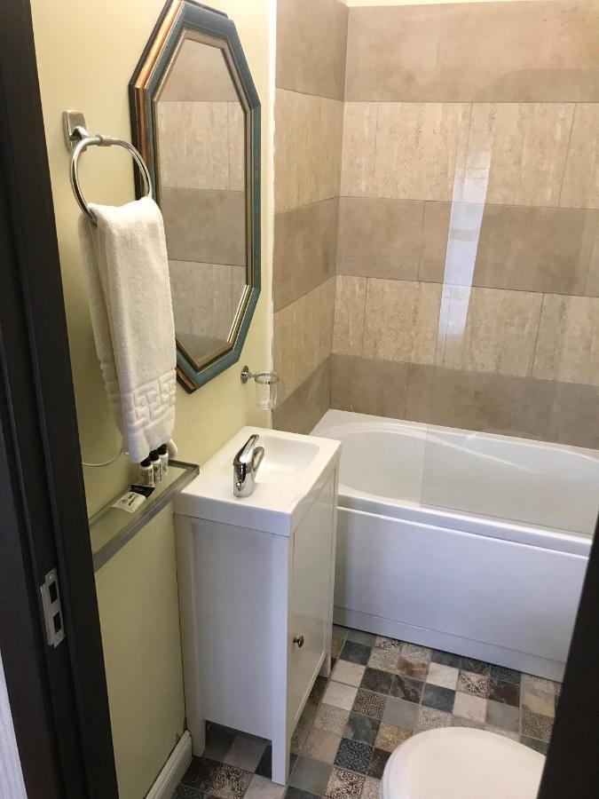Vila 18 Hotel Boutique بوخارست المظهر الخارجي الصورة